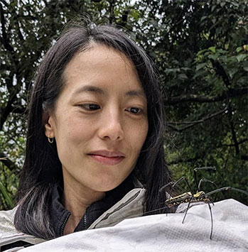 Angela_Chuang_350_opt.jpg